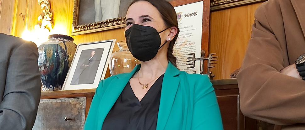 La alcaldesa del Valle de Mena anima a conocer y disfrutar de la Villa y la comarca con ocasi&oacute;n de la exposici&oacute;n del proyecto &lsquo;Legados&rsquo;