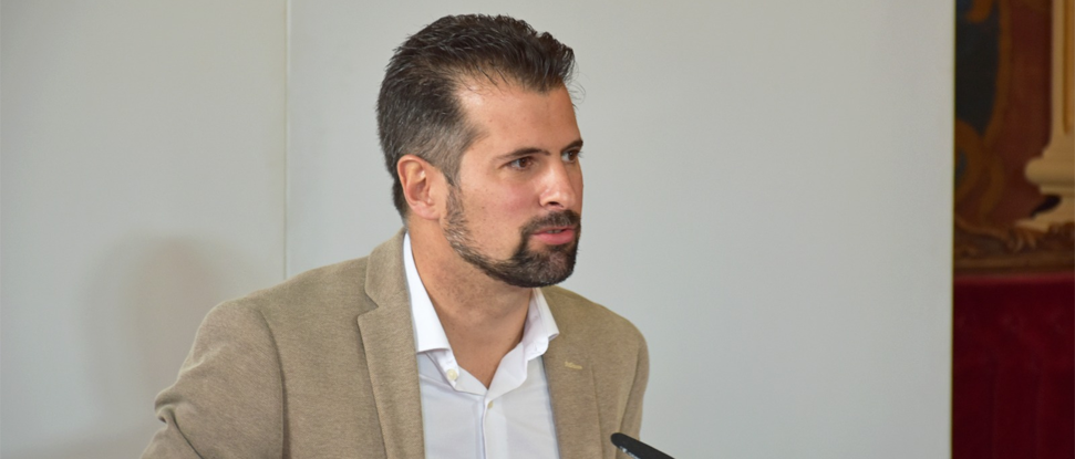 Tudanca defiende la enmienda a la totalidad para los presupuestos de la Junta para blindar los servicios p&uacute;blicos y la sanidad