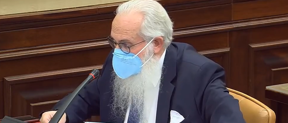Zamarr&oacute;n defiende que el Gobierno contempla a las familias como un compromiso de corresponsabilidad