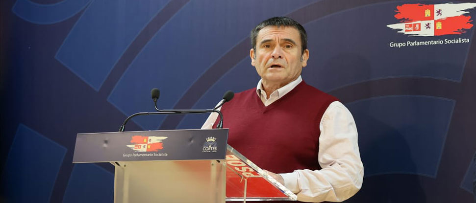 <div>El PSOE reclama explicaciones al consejero de Sanidad por la contrataci&oacute;n de 235 m&eacute;dicos sin especialidad en Castilla y Le&oacute;n</div><div><br /></div>