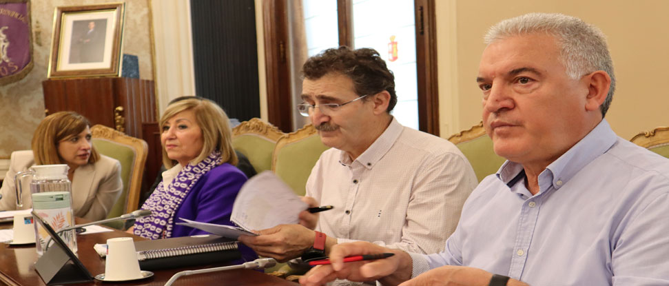 La Diputaci&oacute;n acepta nuestra propuesta para la profesionalizaci&oacute;n de los parques de bomberos