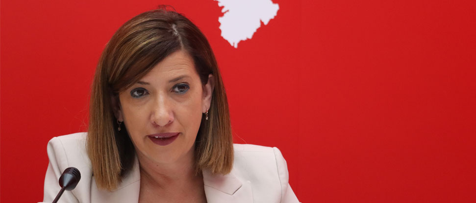 <div>La Diputaci&oacute;n deja sin ayudas para actividades culturales y fiestas patronales a 105 pueblos que cumpl&iacute;an con los requisitos por falta de cr&eacute;dito</div><div><br /></div>