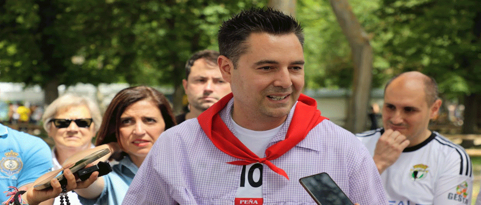 De la Rosa anima a la alcaldesa de Burgos a romper con Vox y gobernar en minor&iacute;a, en lugar de ceder a sus chantajes y amenazas