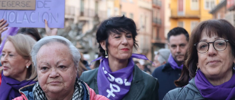 <div>Saiz responde a Feij&oacute;o que este pa&iacute;s necesita una oposici&oacute;n de estado, a la altura de un contexto internacional tan complejo</div>